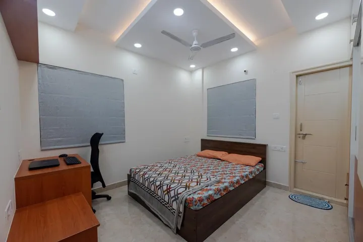 Master bedroom, second view