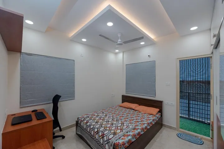 Master bedroom, fifth view